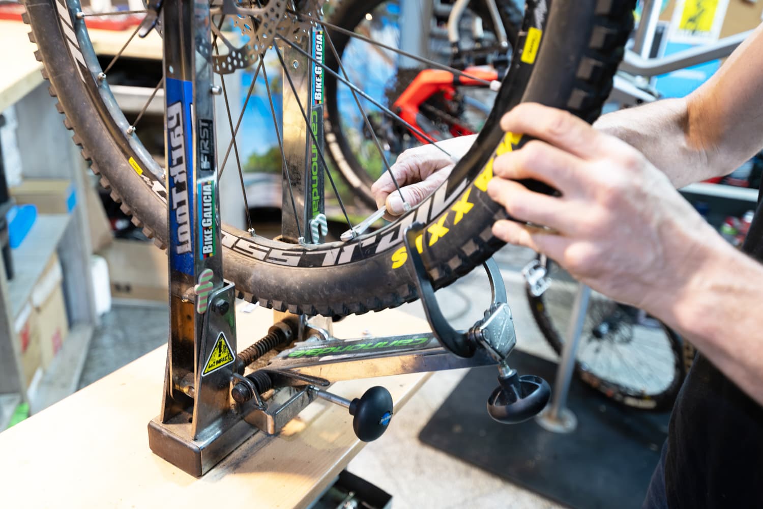  ¿Bici estropeada? Elige nuestro taller de reparación de bicicletas en Salceda de Caselas